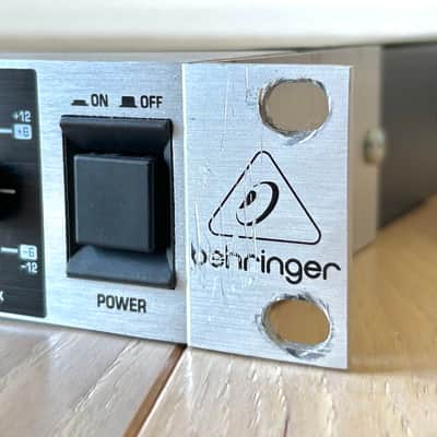 Behringer Ultragraph Pro FBQ1502 15-Band Stereo EQ image 3
