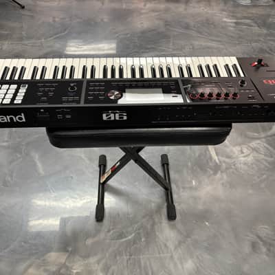 Roland FA-06 61-Key Music Workstation 2014 - w/ Cover + Free Shipping image 4