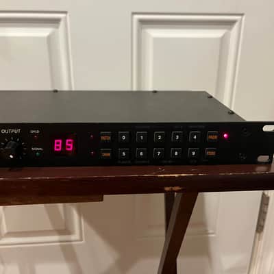 Alesis Midiverb II Vintage Multi-FX Processor w/ Power Adapter (FULLY TESTED) image 3