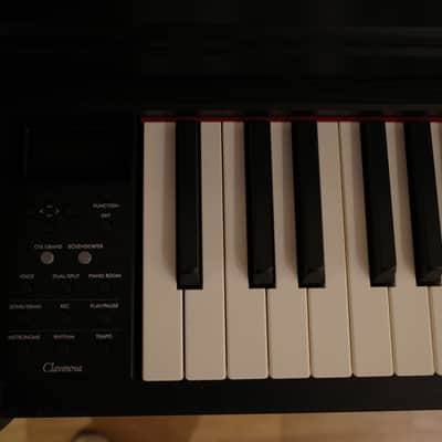Yamaha CLP-735 Clavinova 88-Key Digital Piano - Black image 5