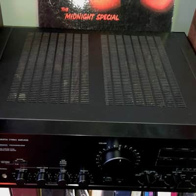 Onkyo Integra A-8190 Integrated Stereo Amplifier W/ Preouts 1987 image 2