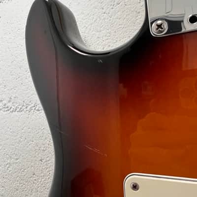 1993 Fender American Standard Stratocaster - Sunburst image 11