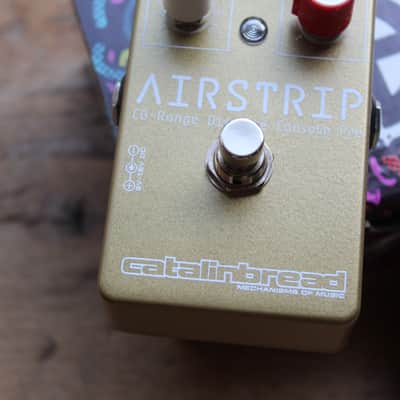 Catalinbread "Limited Airstrip Gold and White" 100 units Only image 5