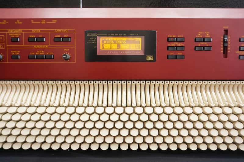 WholeTone Revolution Synthesiser Chromatic Keyboard In Box (Korg