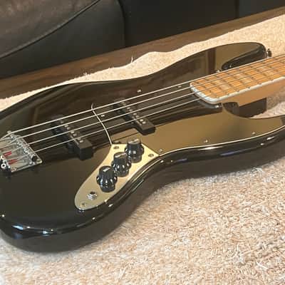 Squier Vintage Modified '77 Jazz Bass 2011 - 2018 - Black image 5
