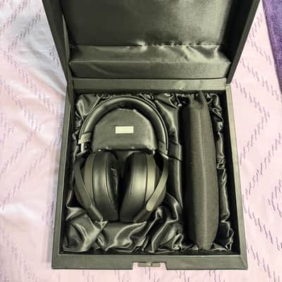 MINT Sony MDR-Z1R image 2