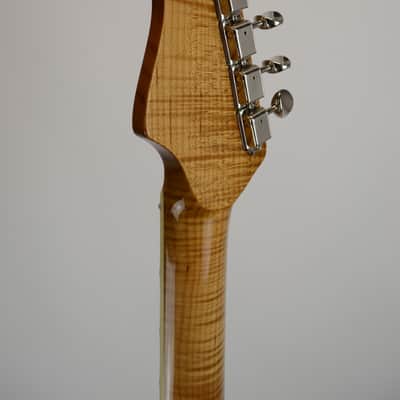 Bruce Guitars - "The Ellary" deluxe, surf green , Gemini pickups image 12
