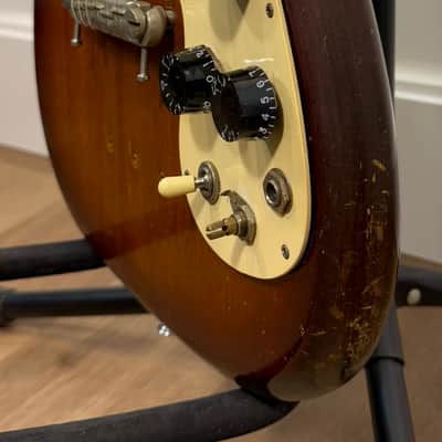 Epiphone Olympic Double Batwing Headstock with Maestro 1963- 1970 - Sunburst image 6