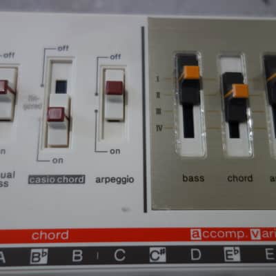 Casio MT-65 Casiotone 49-Key Synthesizer 1980s - White image 2