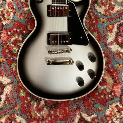 Epiphone Les Paul Custom 2020’s - Silverburst, Excellent, SKU: 1175G image 2