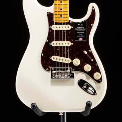 Fender American Professional II Stratocaster Olympic White image 2