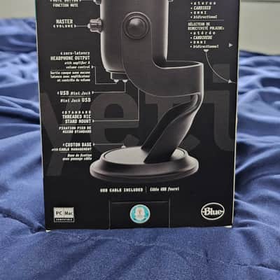 Microphone with free Sennheiser HD206 headphones +  InnoGear Mic stand image 3