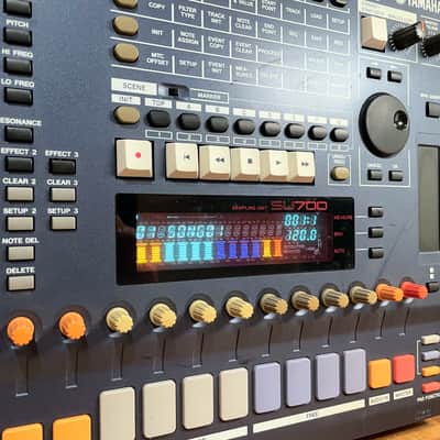 Yamaha SU700 68MB RAM Sampler Sequencer Groovebox image 2