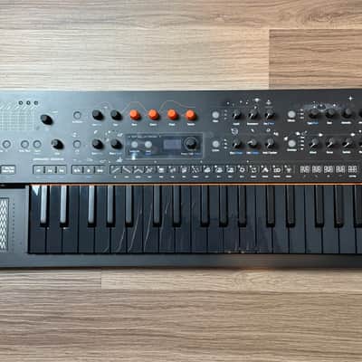 Arturia MiniFreak Stellar 37-Key 6-Voice Polyphonic Hybrid Synthesizer 2024 - Present - Stellar image 3