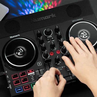 Numark PARTY MIX LIVE Contrôleur 2 voies avec système Light intégré et moniteurs, streaming image 9