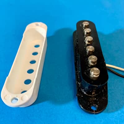 Squier Bullet Single Coil Pickup, NEEDS REPAIR, with Screws and Springs image 9