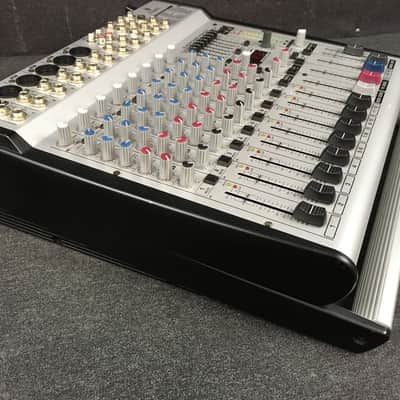 Behringer PMH1000 Europower 400 Watt 12 Channel Powered Mixer w