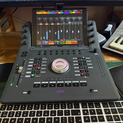 Avid Pro Tools Dock 2010s - Black image 2