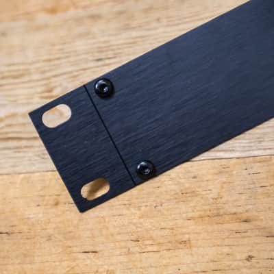 DBX Single Long Rack Ear for163x/263x/363x/463x/563x Mount Bracket U283830 image 2