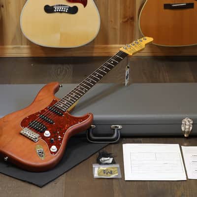 Minty! 2024 James Tyler LA Studio Classic Landau Vibes Electric Guitar Vintage Natural + COA OHSC