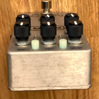 Distortion Pedal MMXR M116 Fullbore Metal Distortion Pedal With Bonus Noise Gate, Scoop Switch, and True Bypass Functions!XR Fullbore Metal Noise Gate Scoop Switch True Bypass! image 4