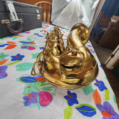 GC Conn 10M TENOR SAXOPHONE NAKED LADY 1946 1946 image 4