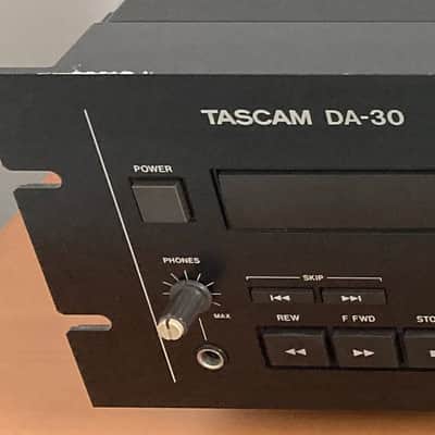 Tascam DA-30 DAT Machine image 6