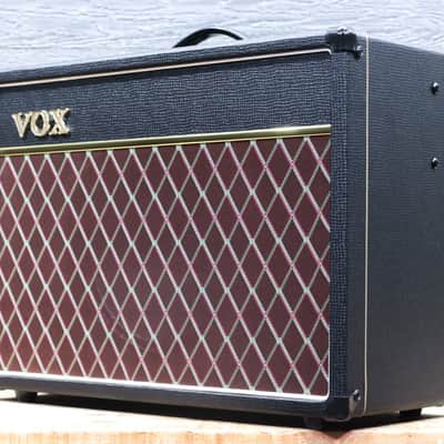 Vox AC15C1 Custom Series 15W All-Tube 1x12" Guitar Combo Amplifier #X03-083957 image 2