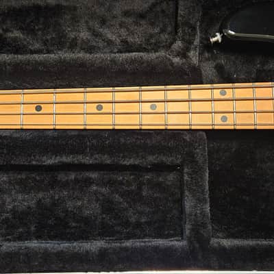 Ernie Ball Music Man StingRay 4 H with Maple Fretboard 1991- 1998 -  Black image 3