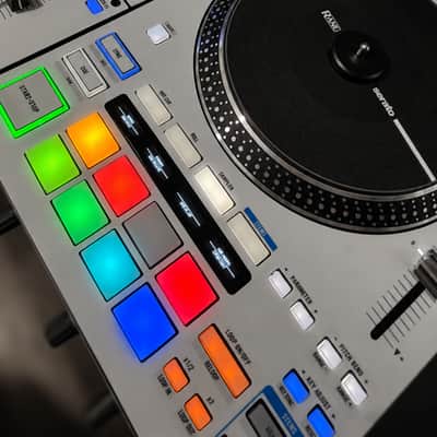 RANE SYSTEM ONE All-in-One Standalone DJ System with Motorized Platters & Touchscreen image 4