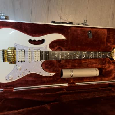 Ibanez JEM7V-WH Steve Vai Signature 2008 Team J-Craft White image 1