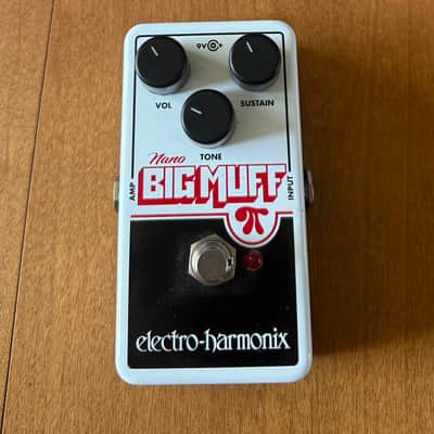 Electro-Harmonix Nano Big Muff Pi Distortion / Sustainer 2013 - Present - White / Black / Red image 2