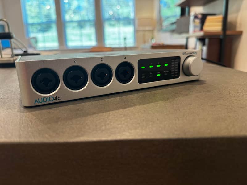 iConnectivity iConnectAUDIO4+ USB Audio Interface 2010s - Silver image 1
