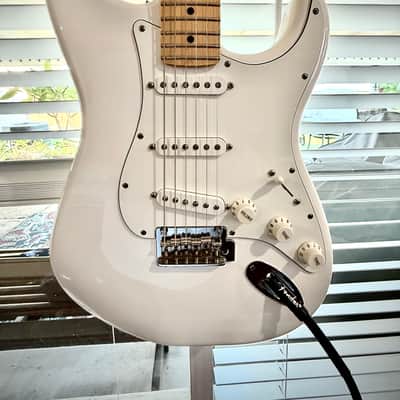 Fender Player Stratocaster 2021 - Polar White image 2
