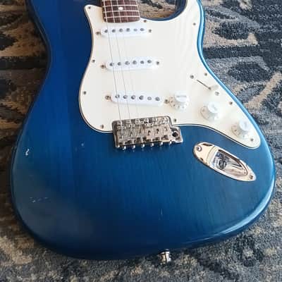 Fender Highway One Stratocaster with Rosewood Fretboard 2003 - Sapphire Blue Transparent image 7