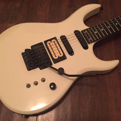 Carvin DC135 w/ Carvin/Kahler Floyd Rose + More! 1993 Antique White Kiesel image 3