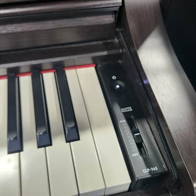 2020 Yamaha Clp745 Rosewood Clavinova Digital piano and Bench * Clp 745 R * Free NJ Delivery! image 8