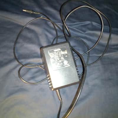 OEM Yamaha PA-3 Power Supply 10 Volt DC 700mA Free Shipping image 1