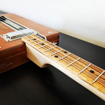 Smokin G Guitars 3 String Electric Cigar Box Guitar 2025 - Maple/Zebra image 4
