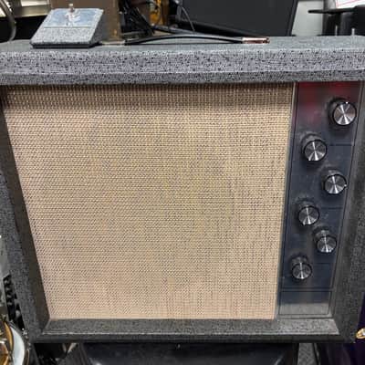 Vintage Silvertone 1482 1960’s Tube Amp with original Footswitch image 1