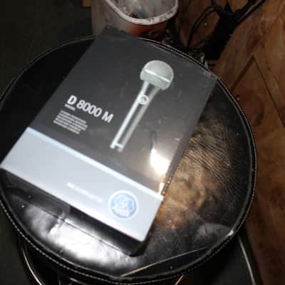 AKG D8000M/Dynamic Microphone image 1