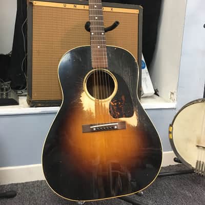 Gibson  J-45 Banner 1943 Tobacco Sunburst image 1