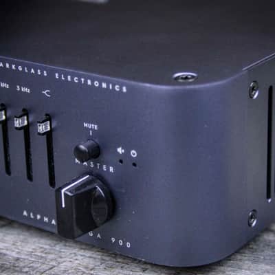 Darkglass Alpha Omega 900 Bass Head w/Footswitch image 3