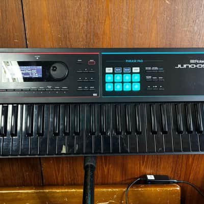 Roland JUNO-DS 61 61-key Synthesizer Special Edition Black on Black w/ gig bag image 3