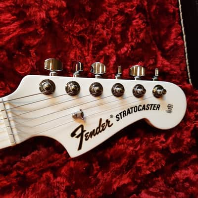 Fender Supreme Stratocaster Limited Edition Rare Collectible White Strat image 9