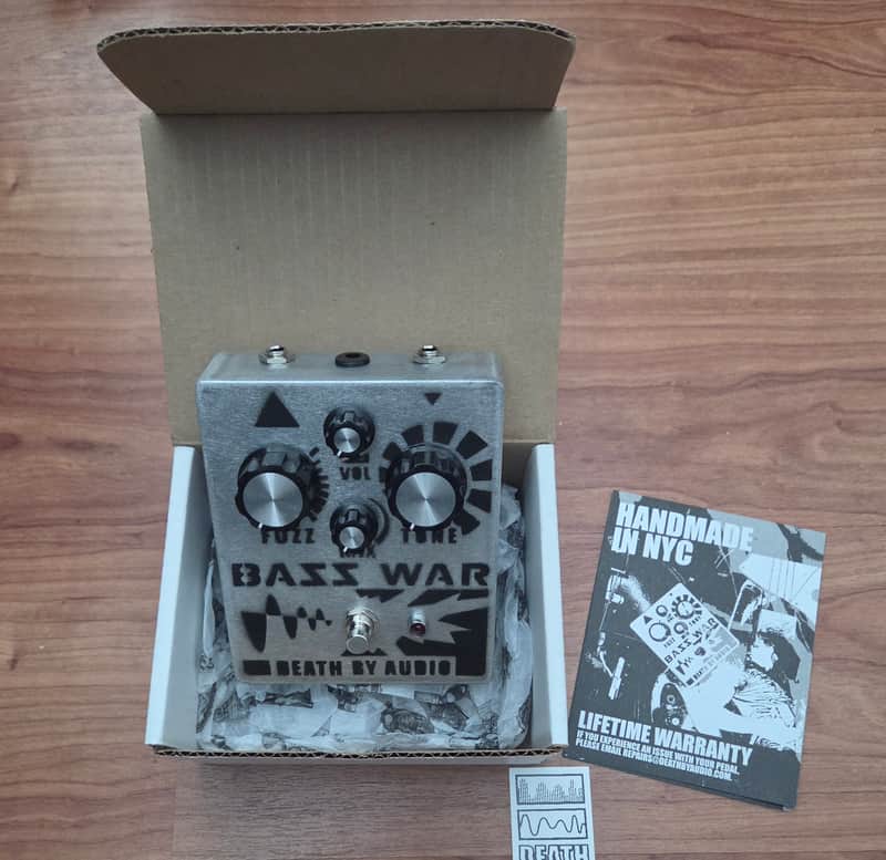 Death By Audio Bass War- Mint image 1