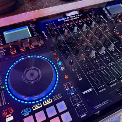 Denon MCX8000 4-Channel Pro DJ Player / Controller with Case image 2