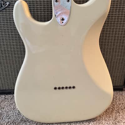Fender Stratocaster with 3-Bolt Neck, Maple Fretboard 1971 - 1977 - Olympic White image 5