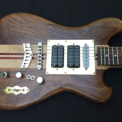 Jerry Garcia Walnut Wolf 2022 - Natural image 4