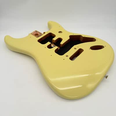 Fender Stratocaster Player II Alder Body Hialeah Mint/New 26011 image 3